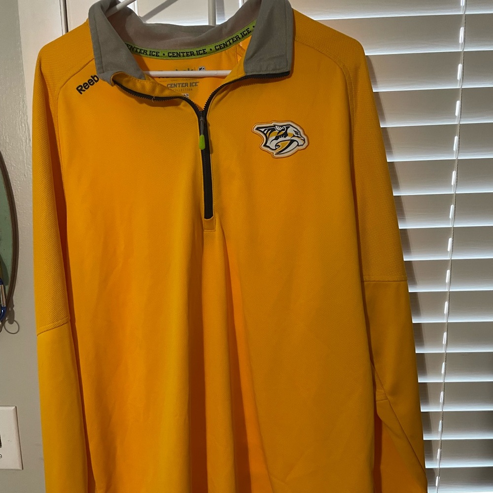 Nashville Predators Quarter Zip XL